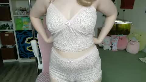 Daisy online show from 04-19-26, 06:21