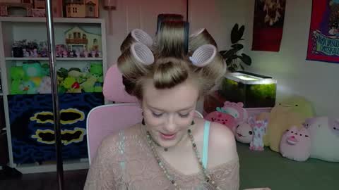 Snapshot of daisy_dollxo chatting on 05-05-26, 07:33 Daisy online show from 05-05-26, 07:33