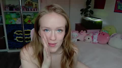 Snapshot of daisy_dollxo chatting on 05-07-26, 09:20 Daisy online show from 05-07-26, 09:20