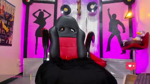 daisy_jonexxx22 online show from 04-15-26, 04:52