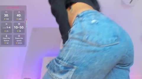 Daisy online show from 10-13-25, 03:23