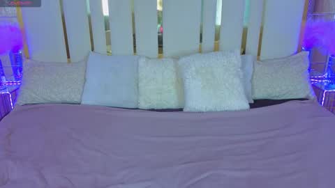 daisydelight_ online show from 11-08-25, 08:51