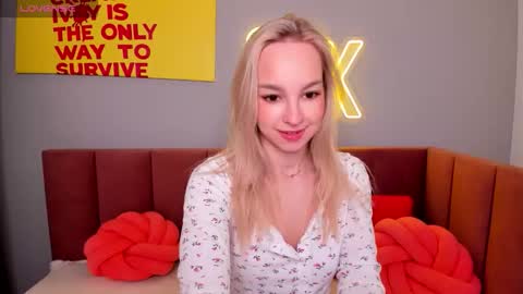 daisymellifluous online show from 01-15-26, 01:32