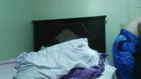 Snapshot of daisytucson chatting on 02-21-25, 10:15 DaisyTucson online show from 02-21-25, 10:15