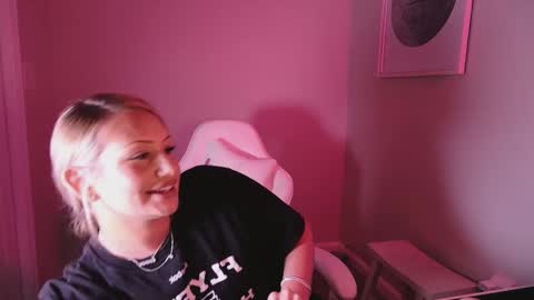 daisy online show from 11-19-25, 01:27