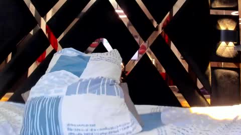 Dajacat online show from 04-24-26, 07:16