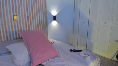 Snapshot of dakhota__35 chatting on 04-29-26, 05:30 Dakhota online show from 04-29-26, 05:30
