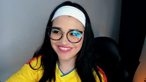 Snapshot of dakhota_rouge chatting on 06-05-26, 06:52 Dakhota online show from 06-05-26, 06:52
