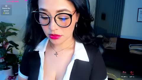 Snapshot of dakhota_rouge chatting on 06-11-26, 04:54 Dakhota online show from 06-11-26, 04:54