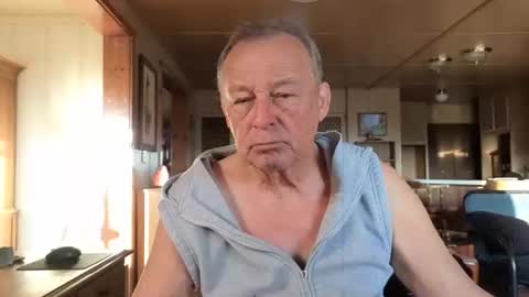 dakit online show from 10-25-25, 02:56