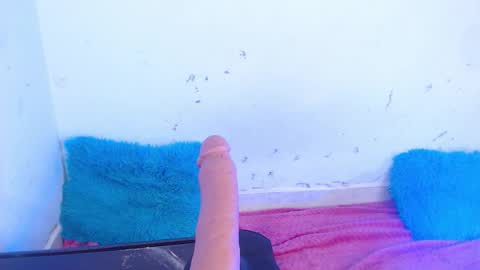 VALENTINA  online show from 09-29-25, 08:08