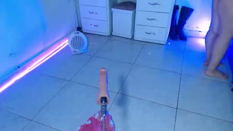 Snapshot of dakkotta_curvy chatting on 07-12-26, 07:21 VALENTINA online show from 07-12-26, 07:21