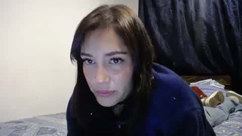 IG  dakotasofiaa online show from 03-06-25, 12:43