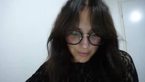 IG  dakotasofiaa online show from 09-24-25, 08:23