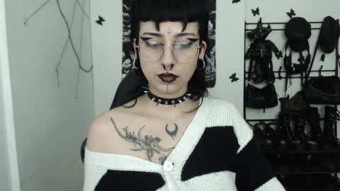 dakota online show from 10-31-25, 10:05