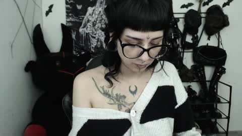 dakota online show from 04-25-26, 03:53