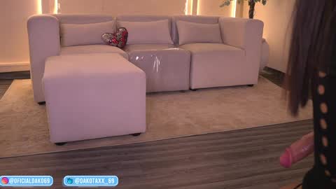 Snapshot of dakota_leex chatting on 05-28-26, 01:14 dako online show from 05-28-26, 01:14