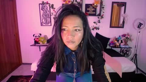 Caroliina online show from 01-12-26, 02:44