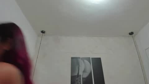 Dakota  online show from 04-19-26, 11:53