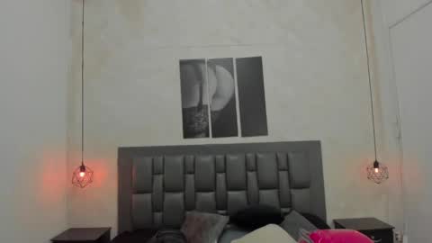 Dakota  online show from 04-22-26, 12:18