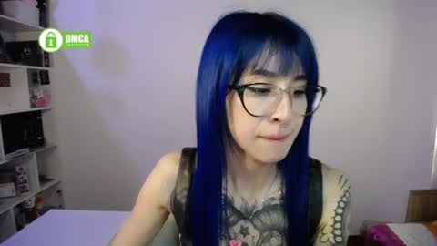 Maca online show from 04-15-26, 05:09