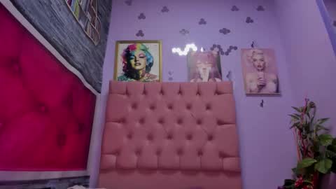 Mariana online show from 11-15-25, 08:27