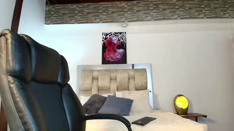 dakotarobbins_ online show from 01-05-25, 02:19