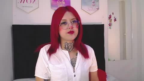 Daakota  online show from 03-26-26, 12:00