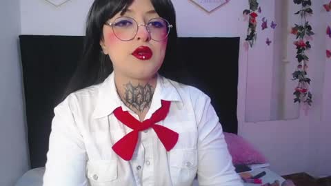 Daakota  online show from 04-27-26, 12:36