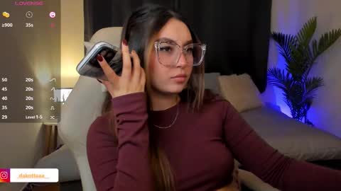 Snapshot of dakottaa__ chatting on 11-25-25, 11:38 dakottaa__ online show from 11-25-25, 11:38