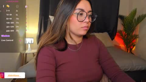 dakottaa__ online show from 03-26-26, 11:54