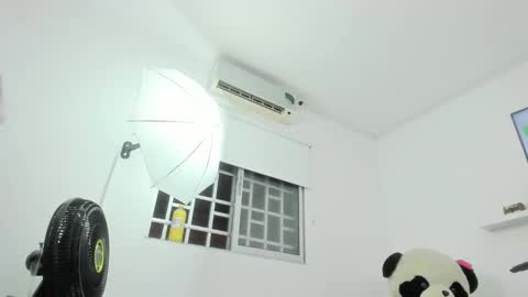  Ren  online show from 09-28-25, 01:33