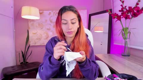 Snapshot of dalia_garrett chatting on 01-11-25, 01:22 Dalia online show from 01-11-25, 01:22