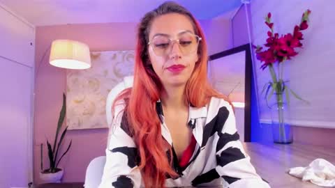 Snapshot of dalia_garrett chatting on 01-25-25, 04:02 Dalia online show from 01-25-25, 04:02