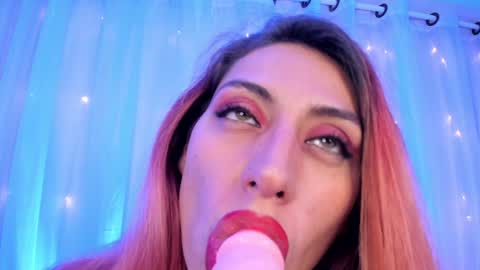 Snapshot of dalia_garrett chatting on 02-05-25, 05:53 Dalia online show from 02-05-25, 05:53