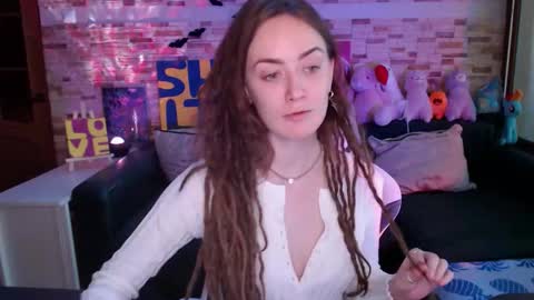 Dalia  online show from 11-21-25, 09:52