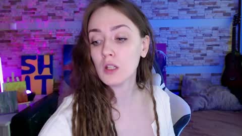 Dalia  online show from 06-11-26, 10:13