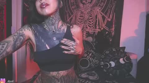 dalia_vorhees online show from 01-13-26, 01:55