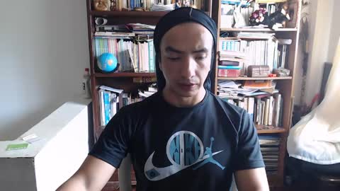JamesDali online show from 05-05-26, 01:19