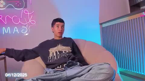 Dallen Grant online show from 12-04-25, 12:36