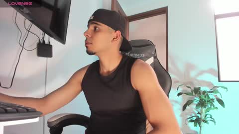 Snapshot of dalton111_ chatting on 03-08-25, 12:09 Dalton online show from 03-08-25, 12:09