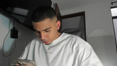 Snapshot of dalton111_ chatting on 02-09-26, 11:36 Dalton online show from 02-09-26, 11:36