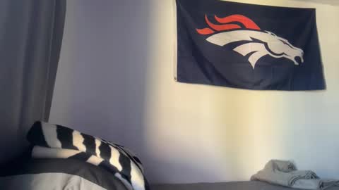 Snapshot of damiam_xj chatting on 12-04-25, 05:21 damiam xj online show from 12-04-25, 05:21