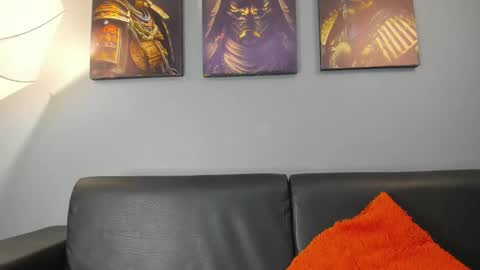 Snapshot of damian__oliver chatting on 01-12-26, 03:23 Damian Oliver online show from 01-12-26, 03:23