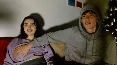 Damian   Maya online show from 12-04-25, 01:15