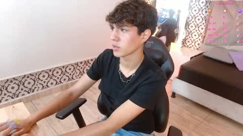 Snapshot of damian_tay chatting on 04-13-26, 11:37 damian_tay online show from 04-13-26, 11:37