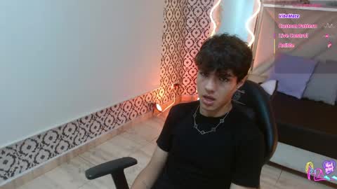 Snapshot of damian_tay chatting on 04-24-26, 11:34 damian_tay online show from 04-24-26, 11:34