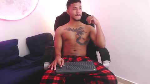 instagram damiannreed. online show from 10-09-25, 04:21