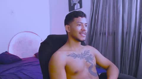 instagram damiannreed. online show from 03-18-26, 01:25