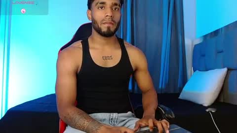 Snapshot of damiano_walker chatting on 06-11-26, 04:32 damiano_walker online show from 06-11-26, 04:32